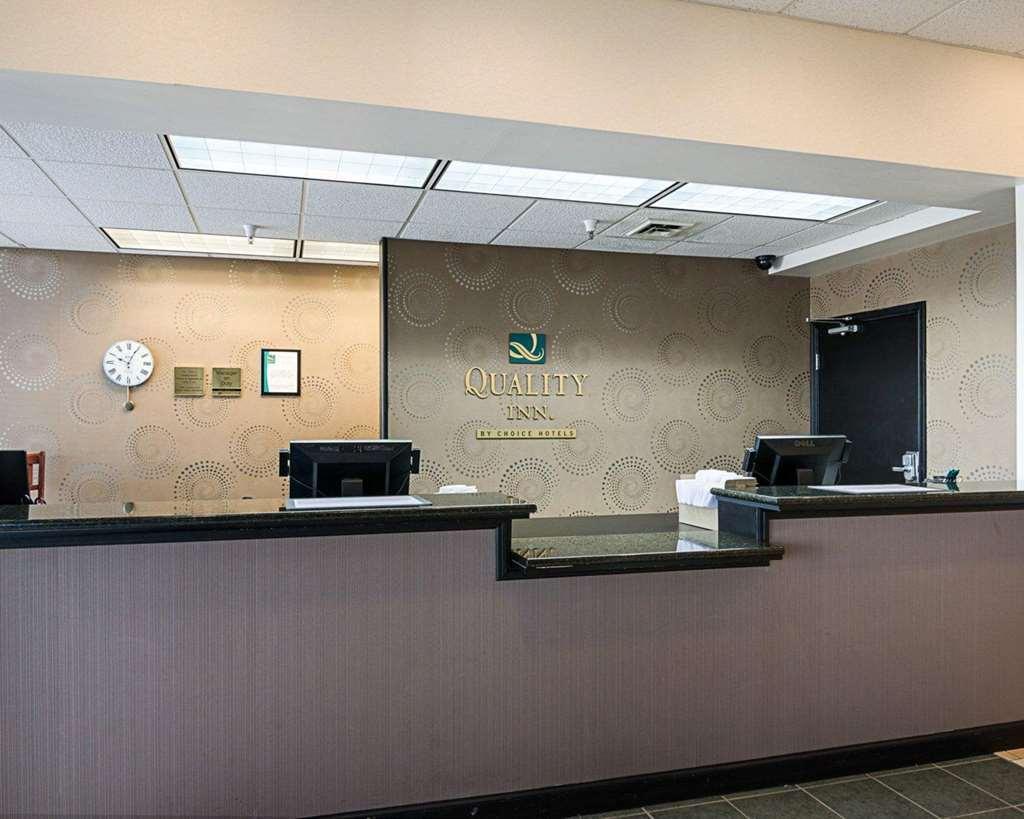 Quality Inn Луисбург Интериор снимка
