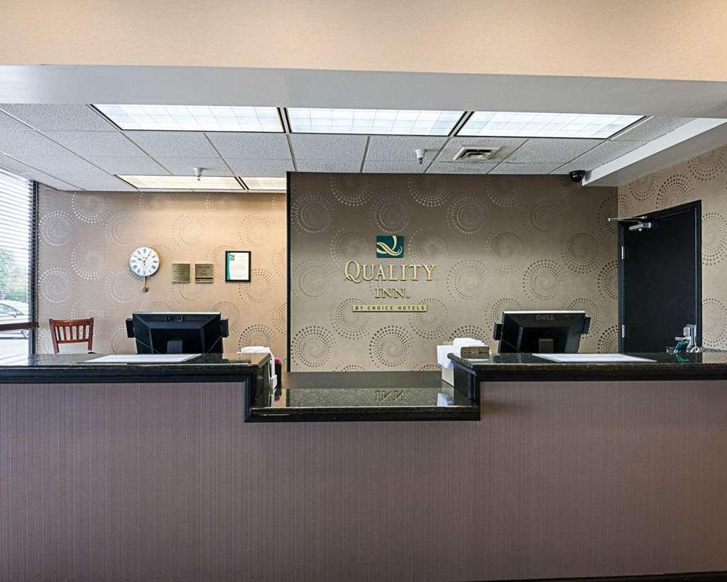 Quality Inn Луисбург Интериор снимка