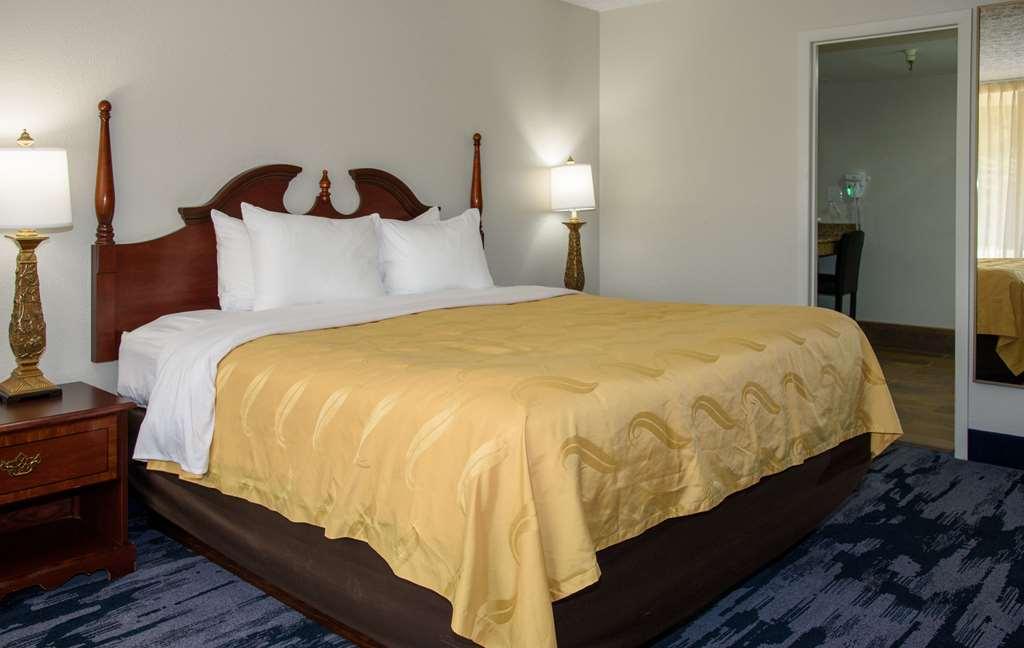 Quality Inn Луисбург Стая снимка