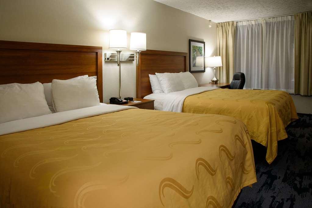 Quality Inn Луисбург Стая снимка